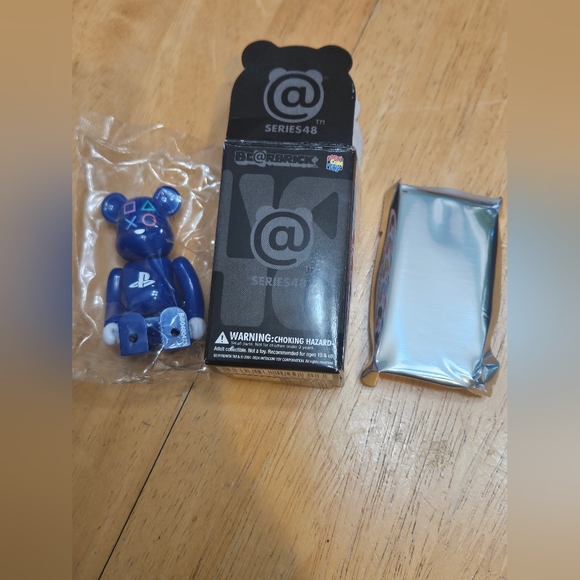 Bearbrick series 48, blue playstation - Picture 4 of 4